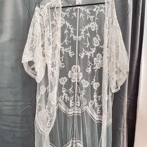 Lace kimono